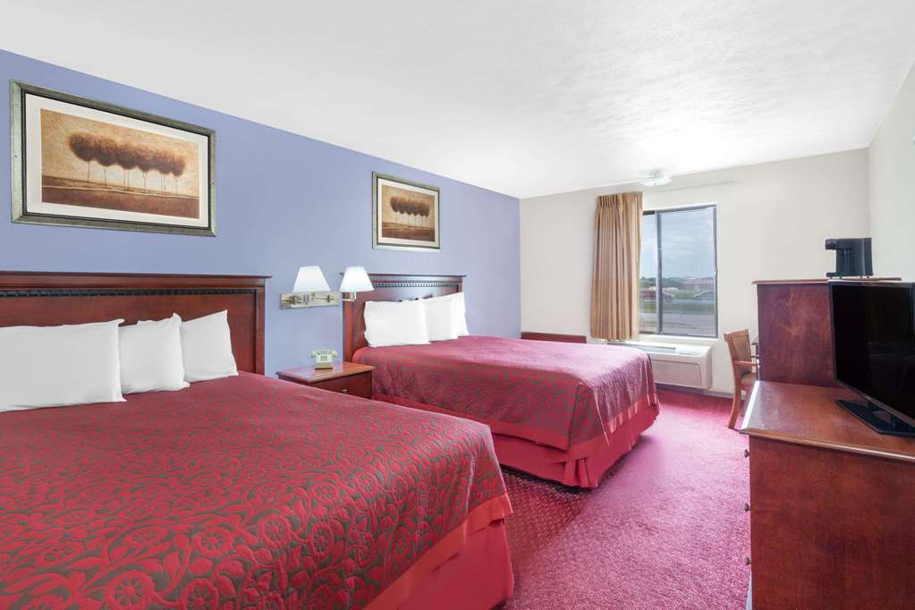 Days Inn by Wyndham Warrensburg - photo 5