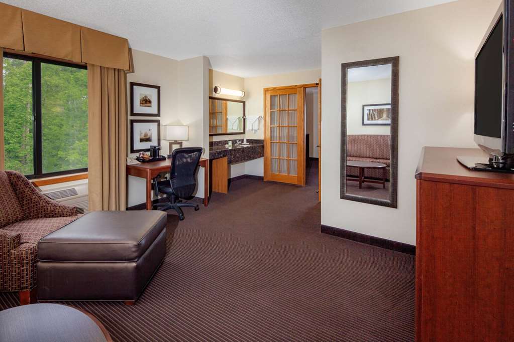 AmericInn by Wyndham Ashland - photo 20
