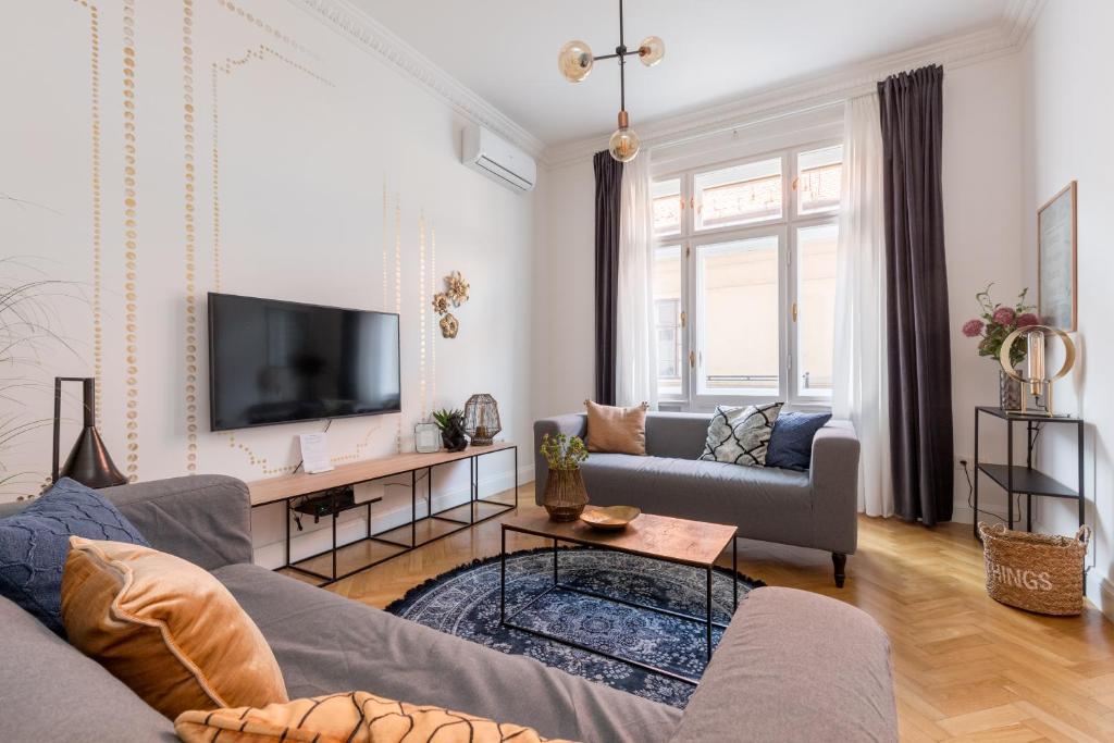 Style & Harmony in The Absolute Center of Budapest — 4-Star Luxury Hotel in Budapest, Hungary