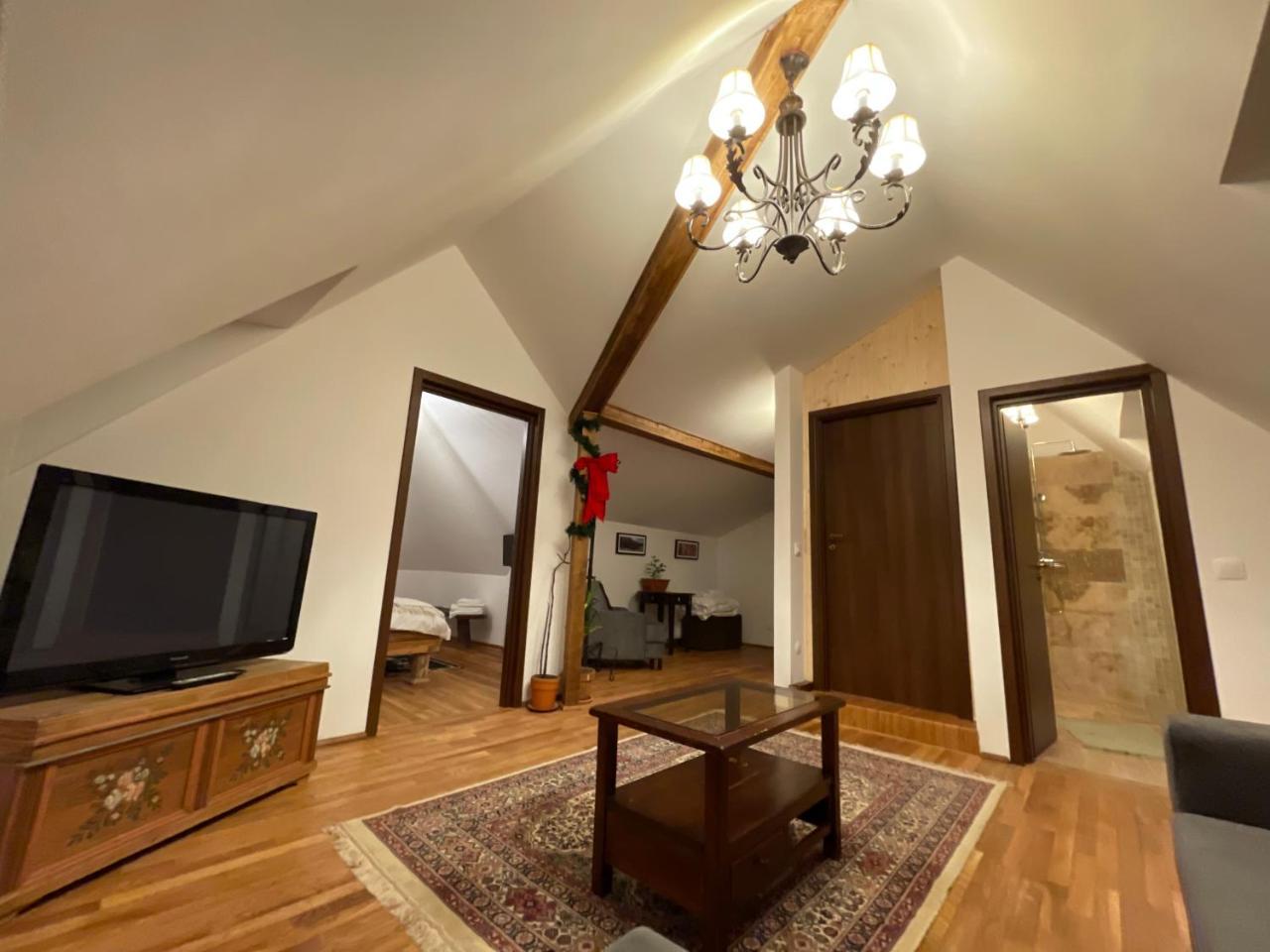 Apartament Tisa Cătun in Sinaia, Romania