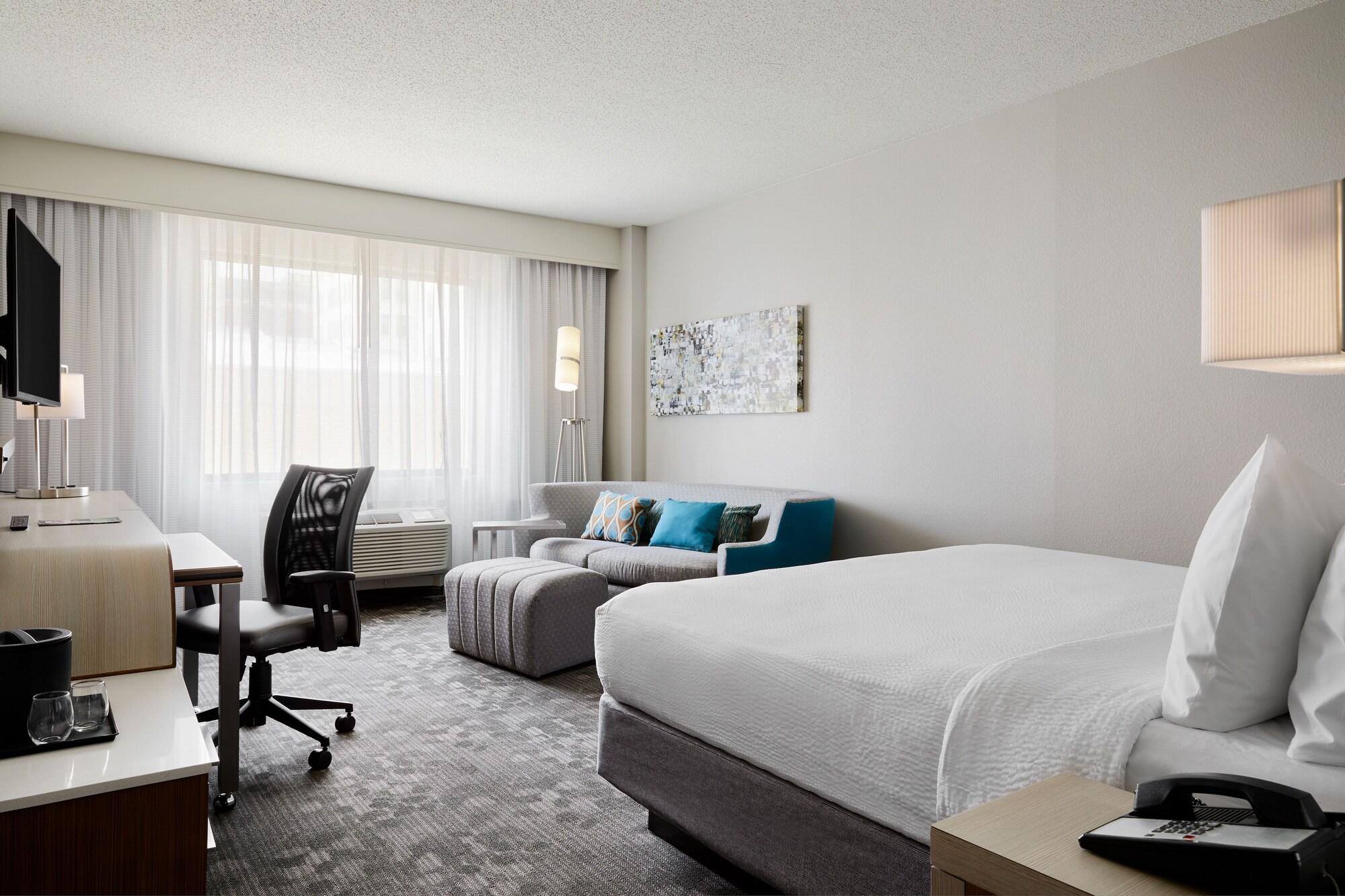 Courtyard by Marriott Dallas Grand Prairie - photo 2