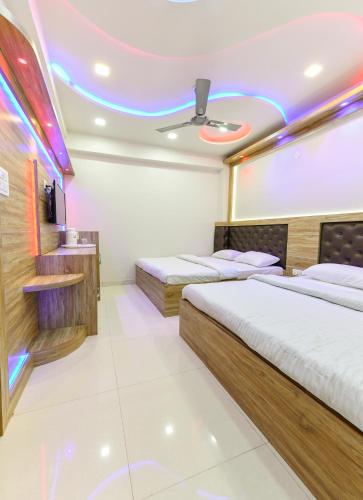 HN Palace Homestay — 5-Star Luxury Hotel in Agra, India