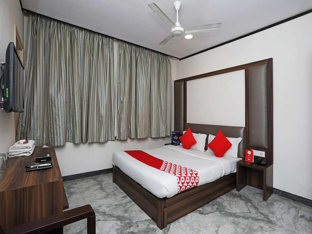 Hotel Shivam — Haora