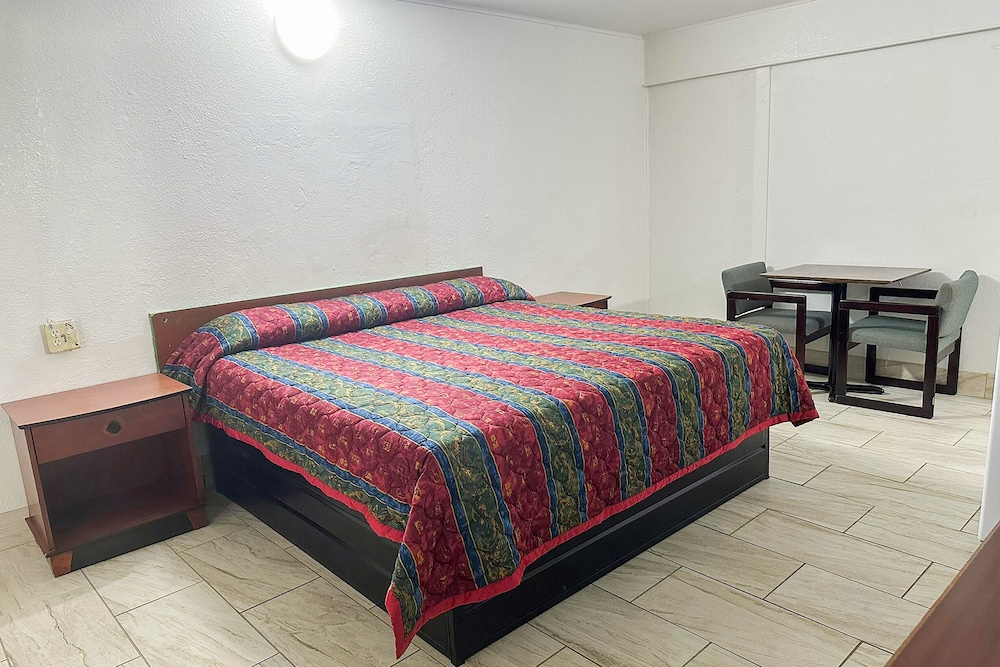 Shamrock Kings Inn By Oyo Marked Tree I 555 - photo 10