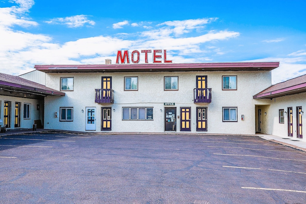 Love Hotels Silver Street by OYO at Hurley WI - photo 48