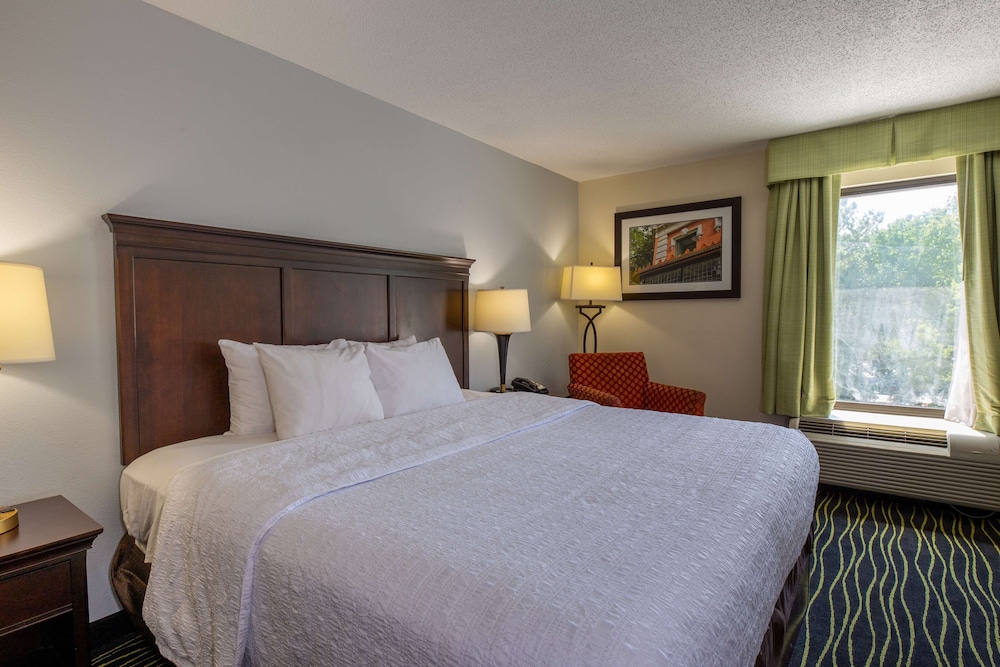 Hampton Inn Columbia I 26 Harbison Blvd. - photo 36