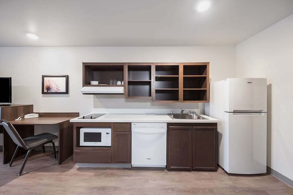 WoodSpring Suites Dallas Plano Central Legacy Drive - photo 29