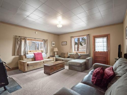 Brown`s Bungalow — 4-Star Luxury Hotel in Leadville, United States