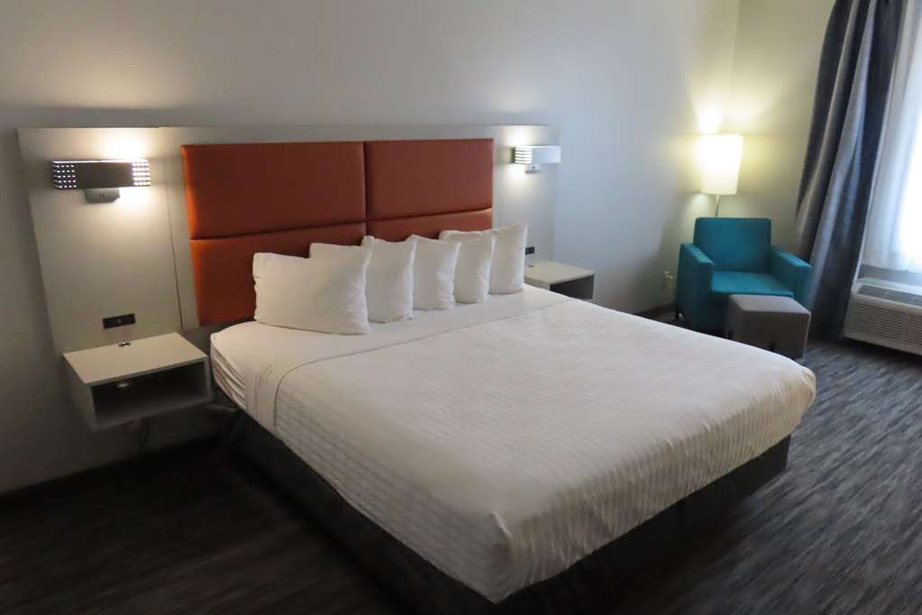 Best Western Heritage Inn Suites - photo 25