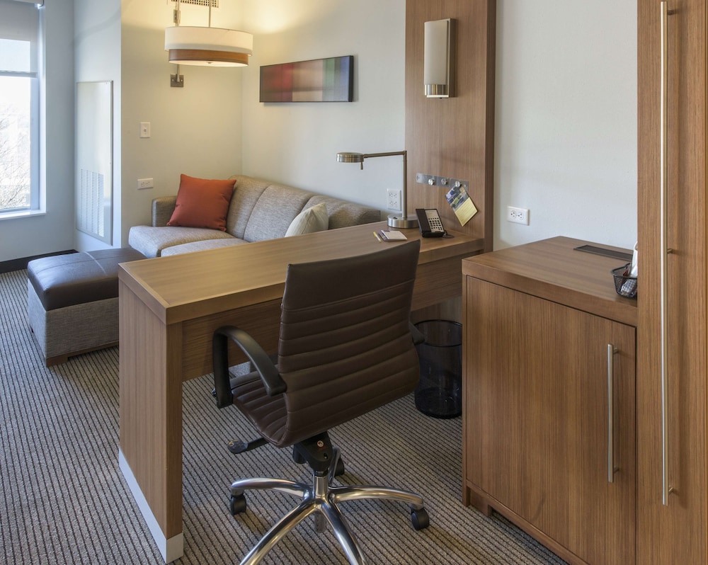 DoubleTree by Hilton Asheville Downtown - photo 18