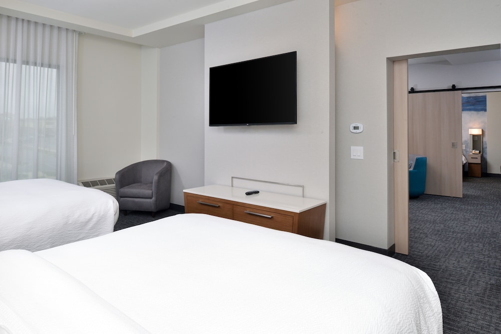 Courtyard by Marriott Charlotte Steele Creek - photo 8