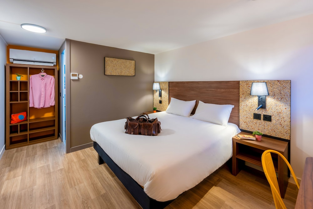 Greet Hotel Chatellerault — Chatellerault