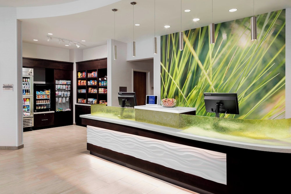 Springhill Suites San Diego Mission Valley - photo 2