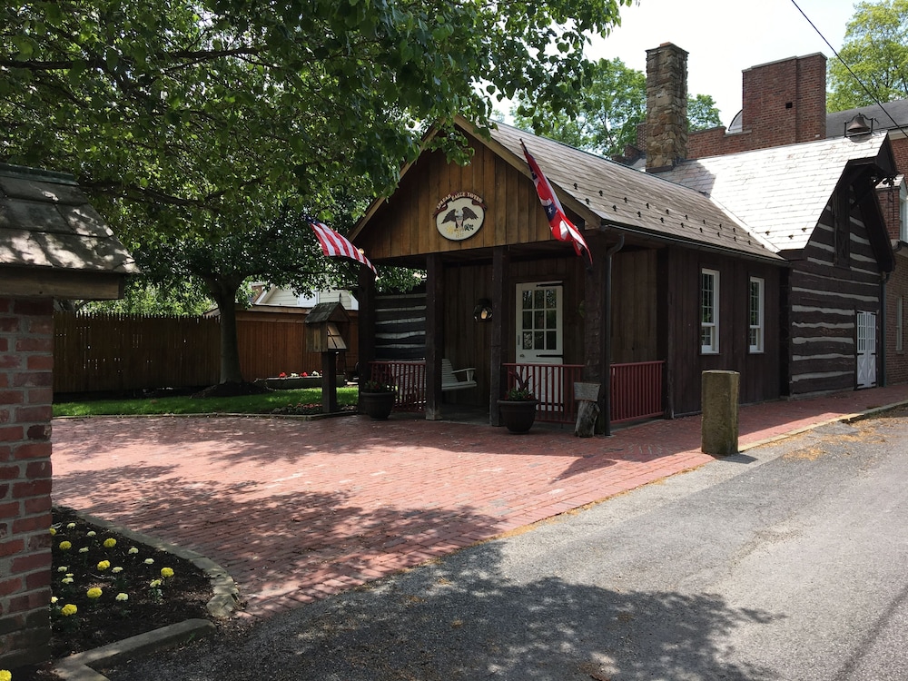 Spread Eagle Tavern and Inn in Brooklyn, United States