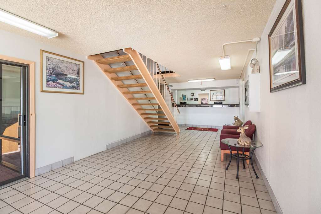 Econo Lodge Lexington - photo 5