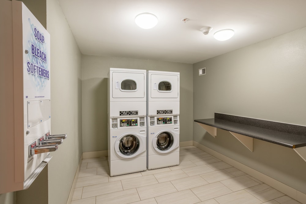 Holiday Inn Express Hotel & Suites Salisbury Delmar by IHG - photo 25