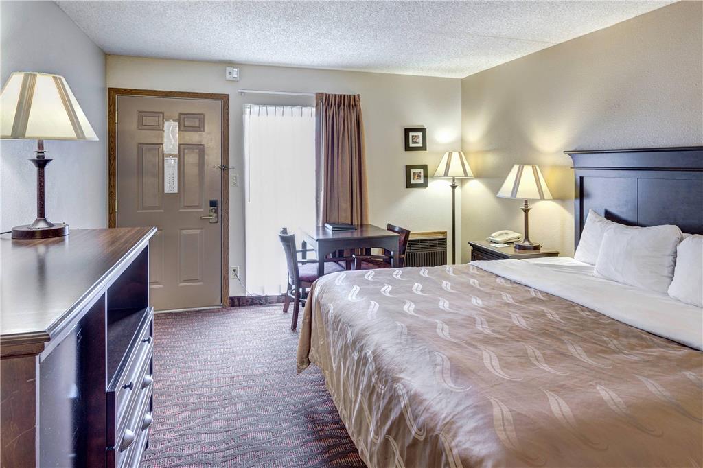 Quality Inn West Branson Theatre District - photo 6
