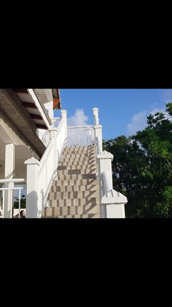 Appartement charmant à Petit Canal — 4-Star Luxury Hotel in Petit-Canal, Guadeloupe