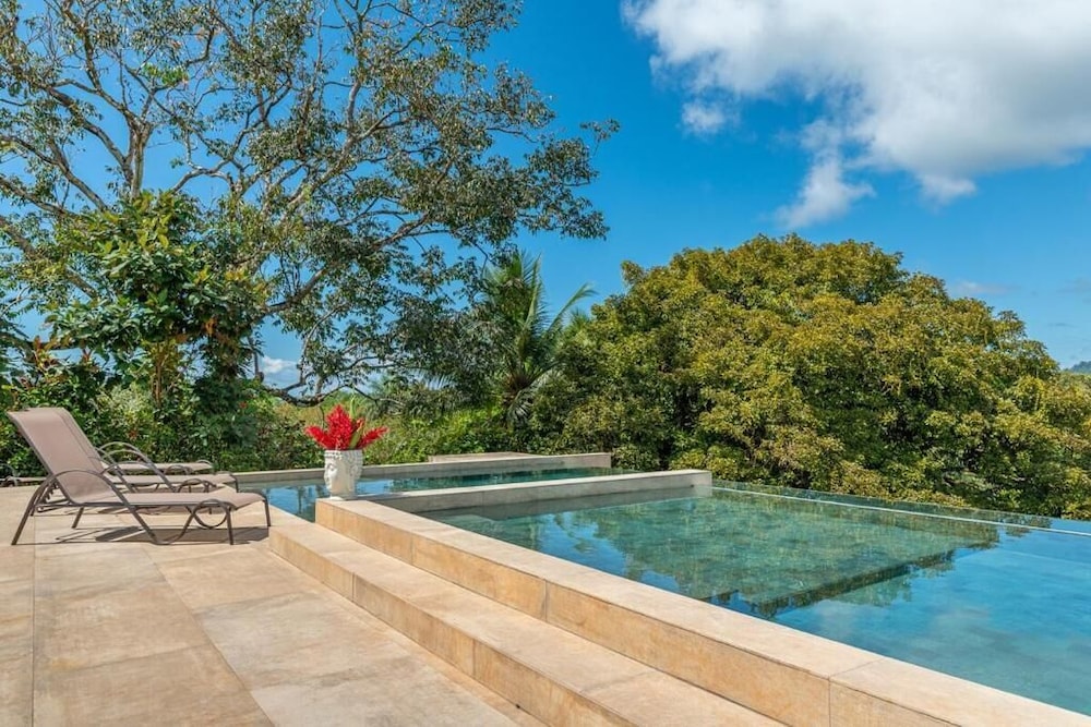 Mandala Ojochal Boutique Resort & Retreat Center — hotel in Ciudad Cortes