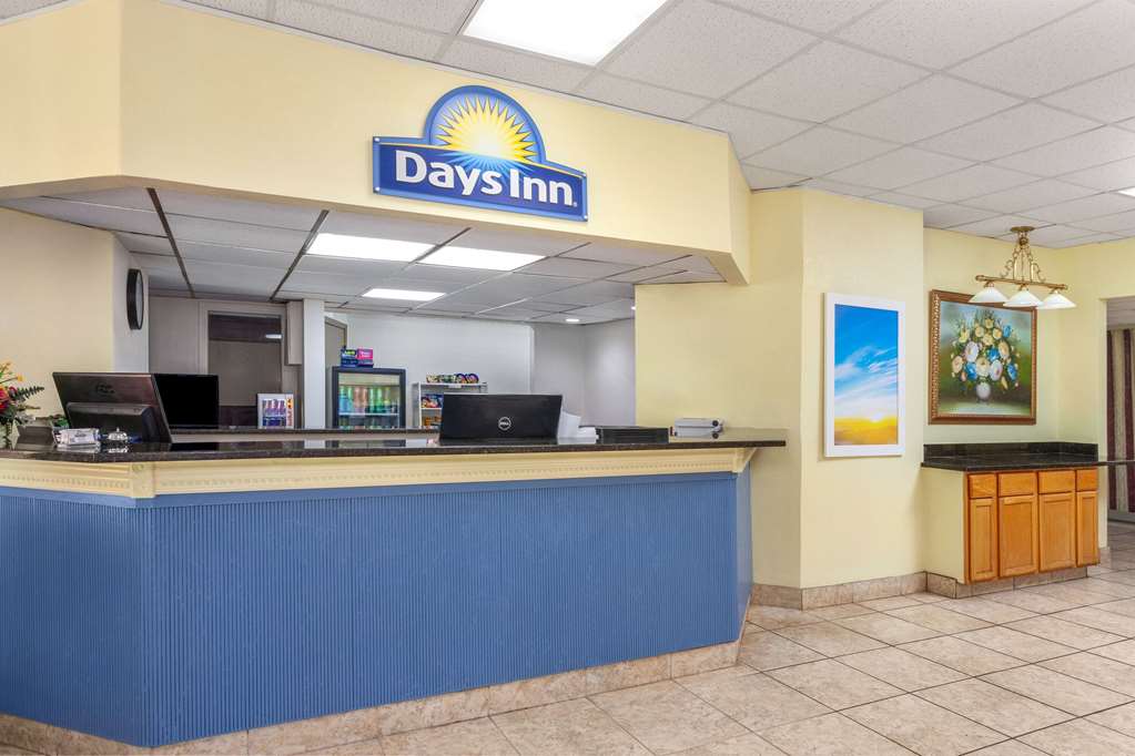 Days Inn by Wyndham Shelby - photo 5
