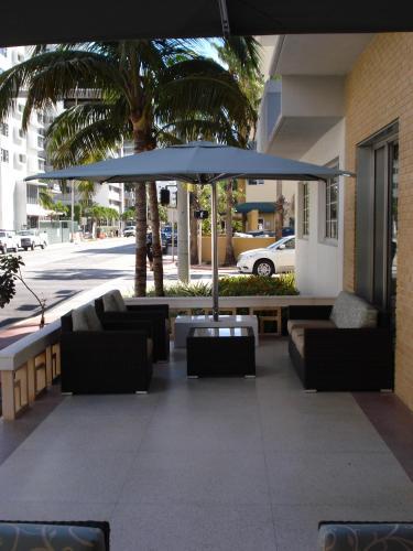 Westover Arms Hotel - photo 8