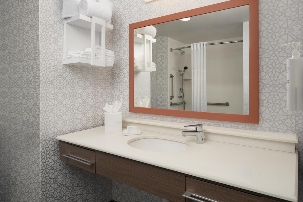 Hampton Inn & Suites Yonkers Westchester - photo 20