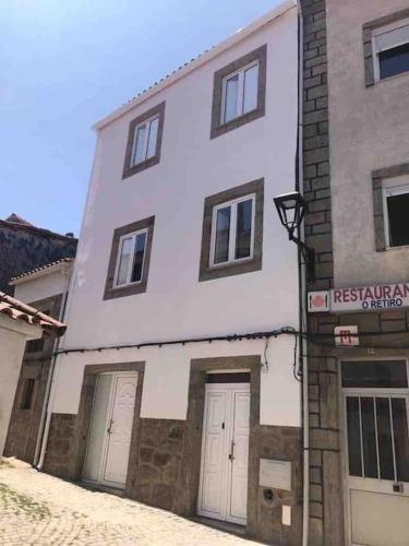 Casa Bossa Nova — 4-Star Luxury Hotel in Fundao, Portugal