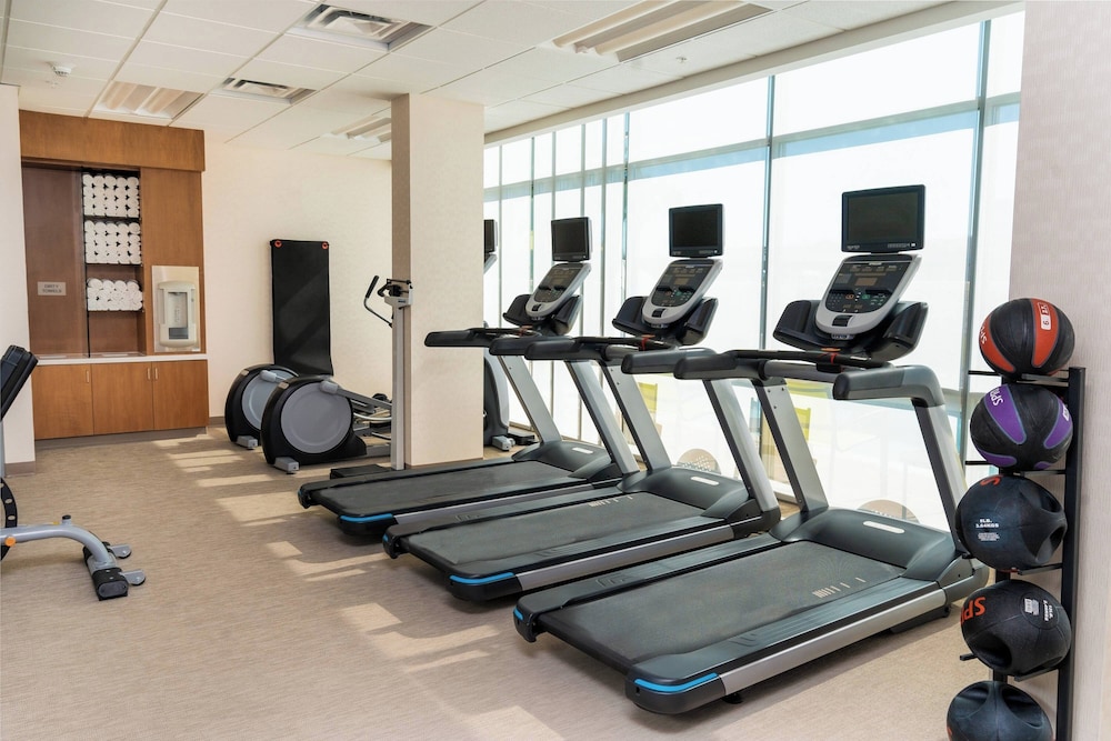 SpringHill Suites by Marriott Newark Fremont - photo 21