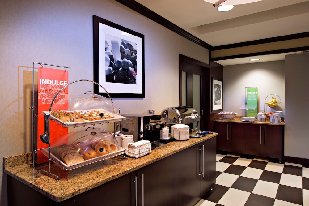 Hampton Inn Bennington - photo 34