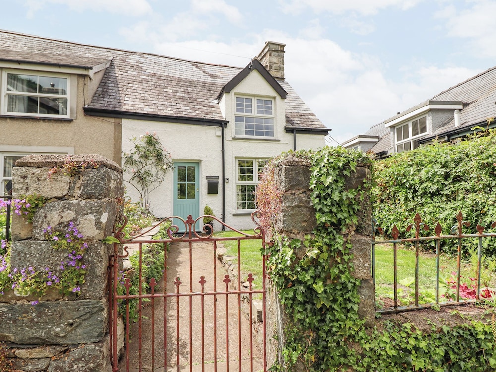 Ivy Cottage — 4-Star Luxury Hotel in Harlech, United Kingdom