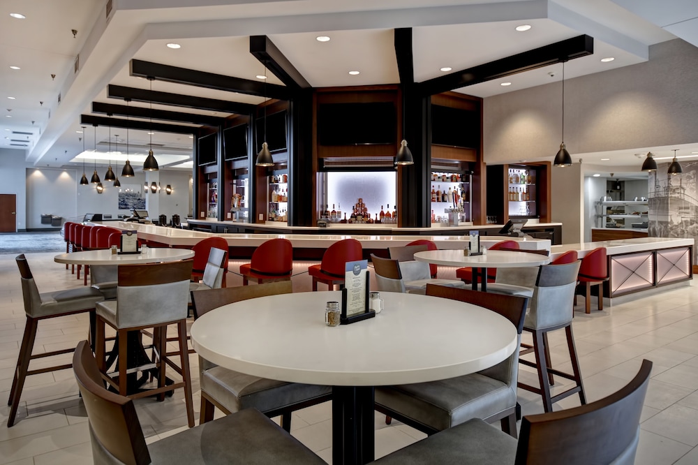 Embassy Suites by Hilton Omaha Downtown Old Market - photo 38