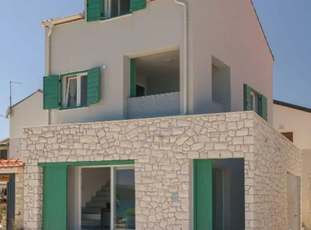 Villa Krapljunka — 4-Star Luxury Hotel in Sibenik, Croatia