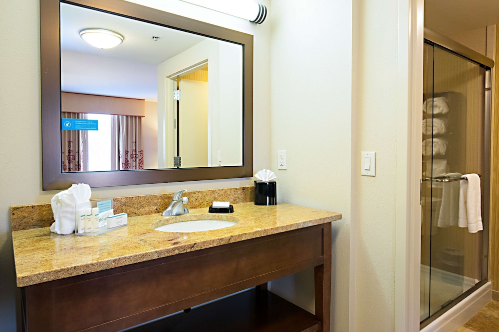 Hampton Inn & Suites Jacksonville - photo 33