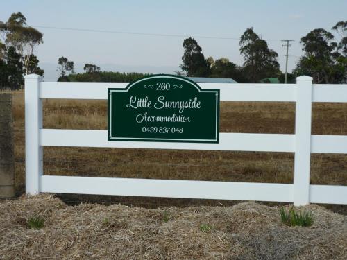 Little Sunnyside Accommodation — hotel in Westbury