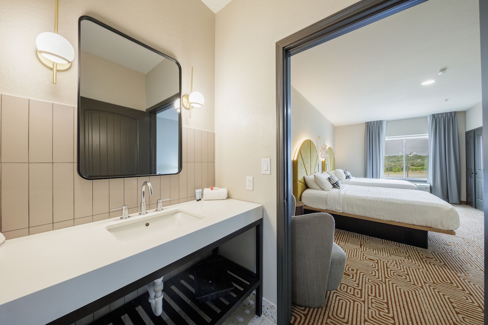 Blanco River Hotel - photo 35