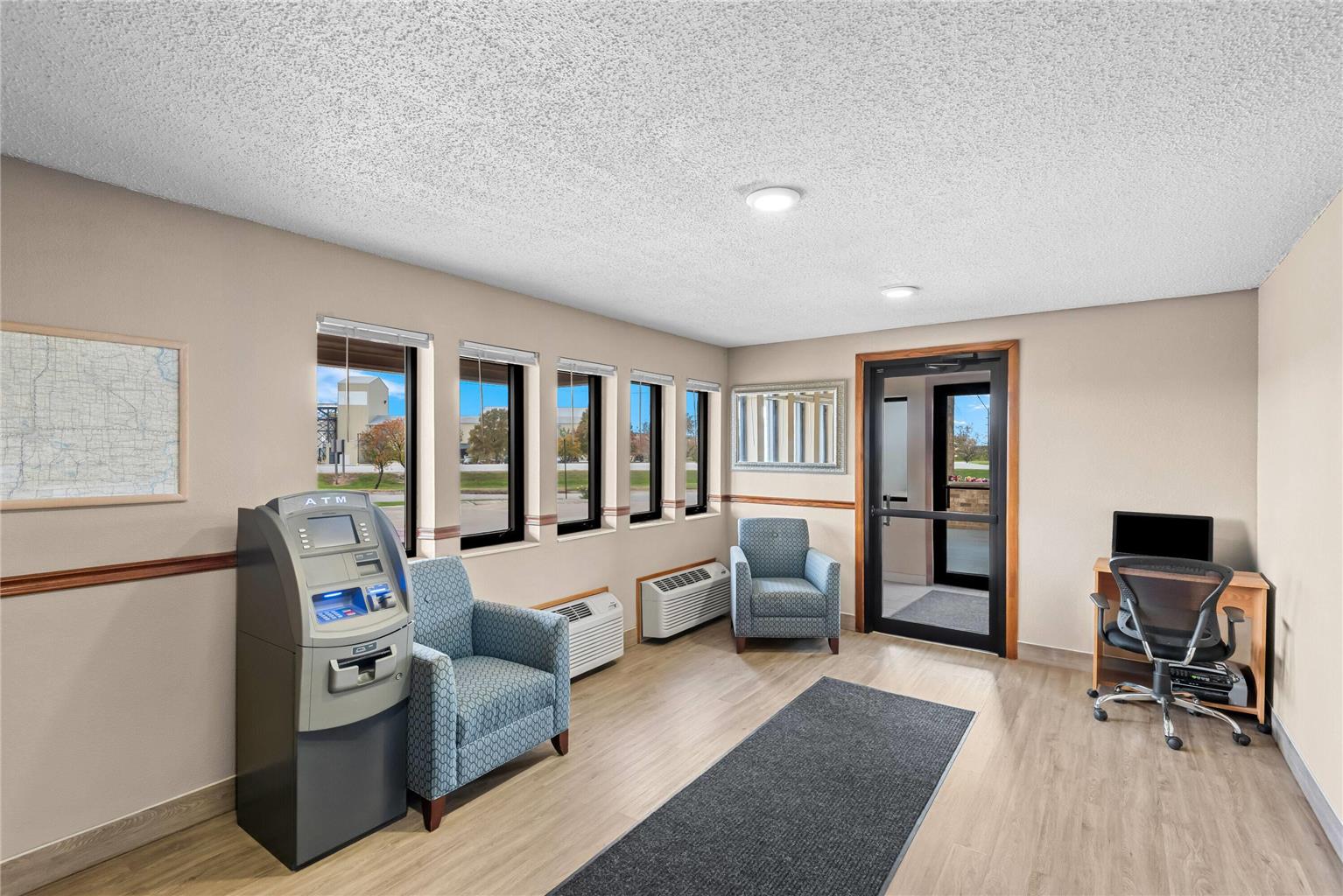 Super 8 by Wyndham Jefferson - photo 8