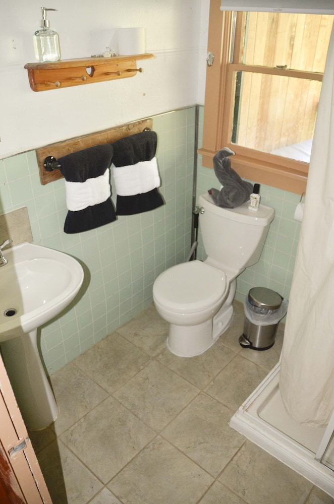 The Woolly Bugger Inn - photo 137