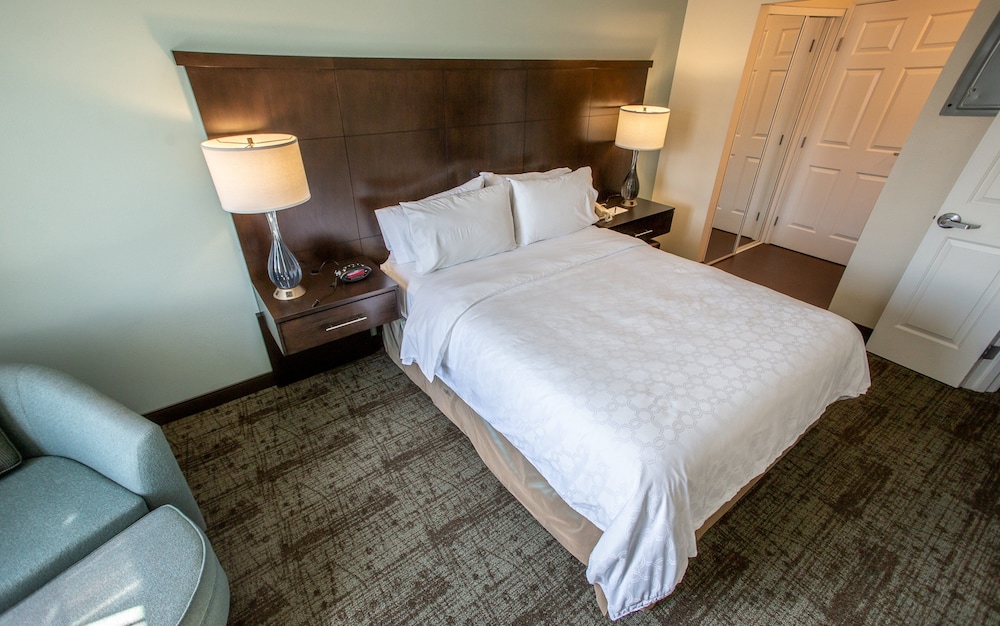Staybridge Suites Silicon Valley by IHG - photo 7
