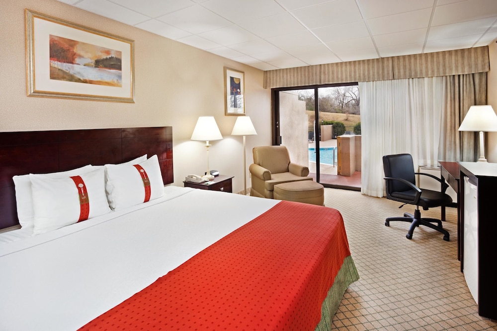 Holiday Inn by IHG - photo 6
