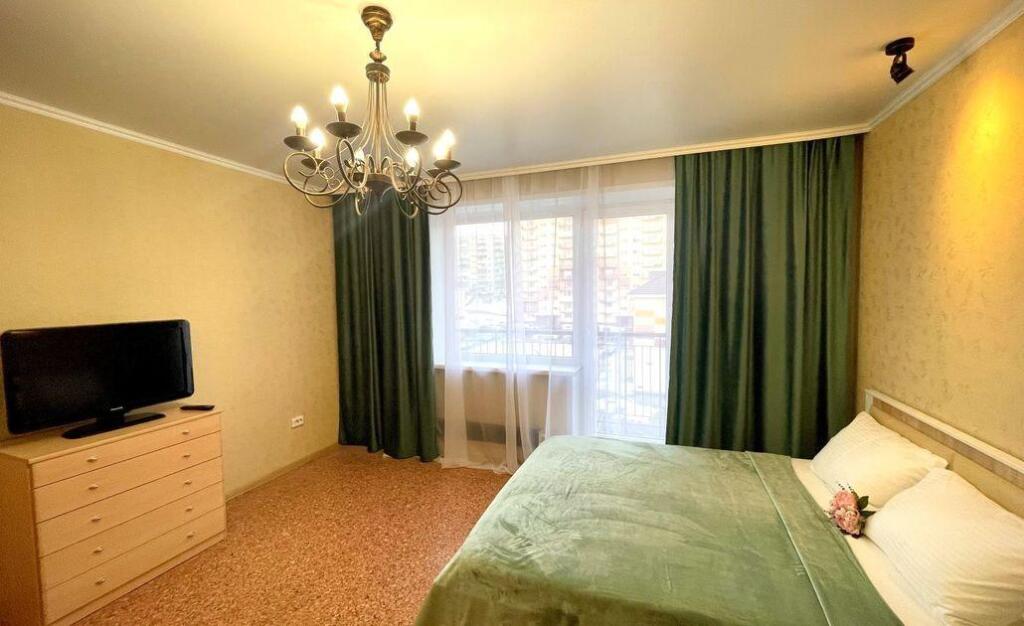 Home Hotel On Stroiteley 79 — hotel in Prokop'yevsk