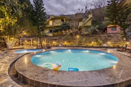ELIVAAS Zephyr Sierra 2 BHK Hillside Retreat With Common Pool Gym & Restaurant in Mussoorie, India