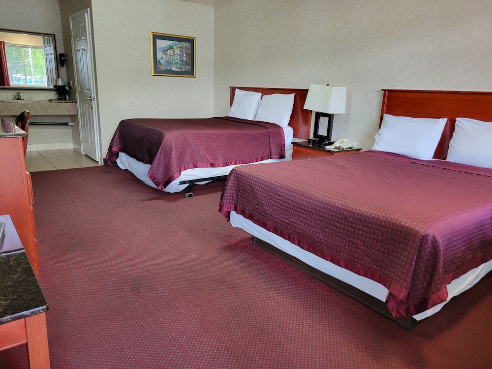 Atrium Inn - photo 18