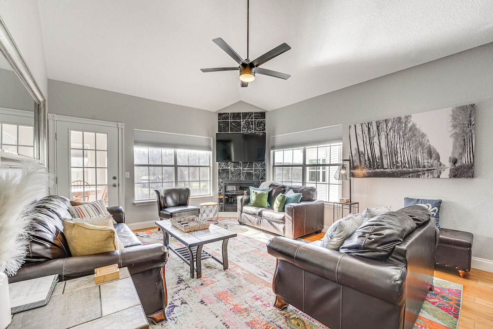 Branson Condo with Resort Amenities and Marina Views - featured photo