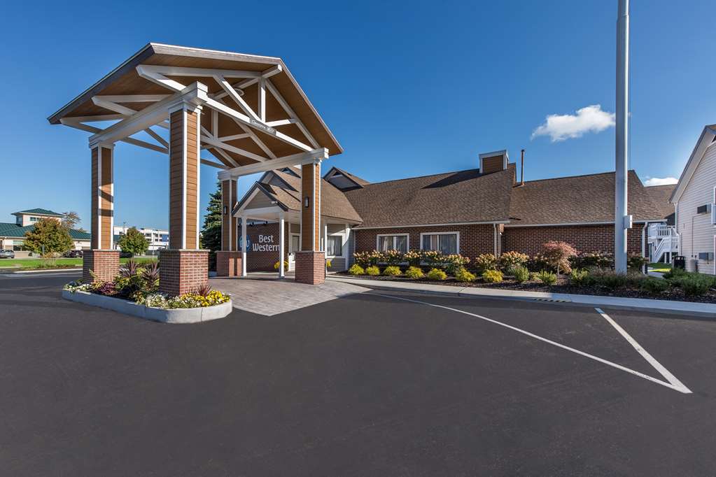 Best Western Fishkill Inn & Suites - photo 18