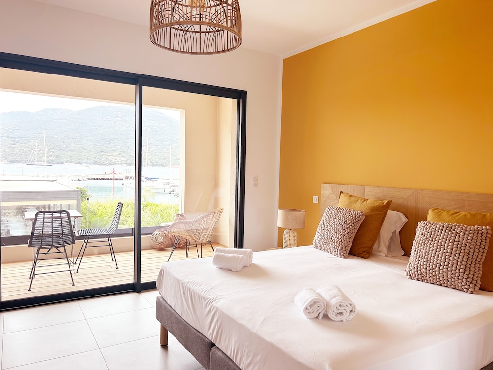 Hotel A Stretta — Propriano