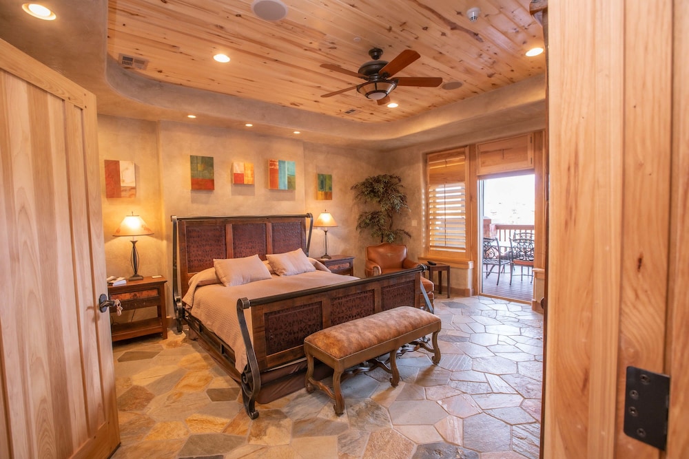 Cougar Ridge Resort LLC - photo 21
