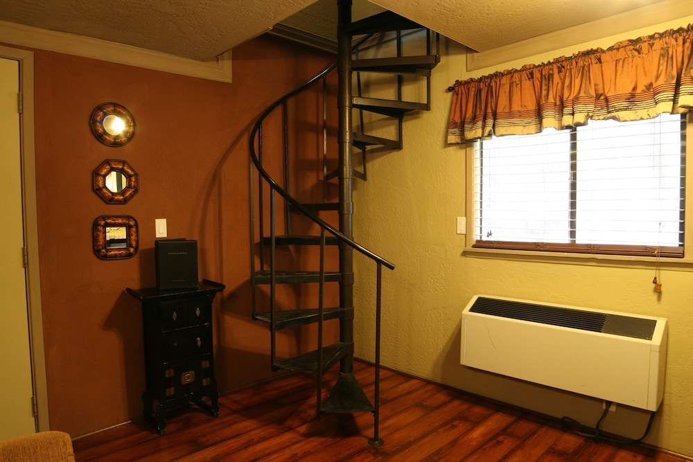 Oak Creek Terrace Resort - photo 15