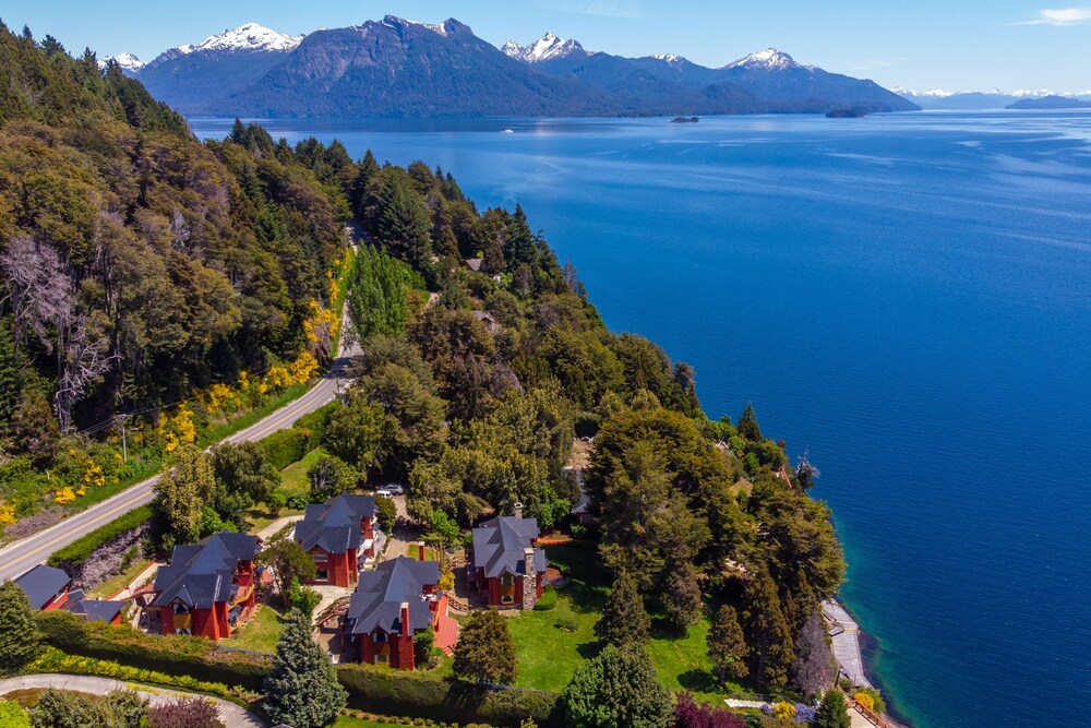 Costa Brava Apart Hotel & Suites — 4-Star Luxury Hotel in San Carlos De Bariloche, Argentina