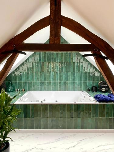 The SPA Voyage Des Sens in Amiens, France