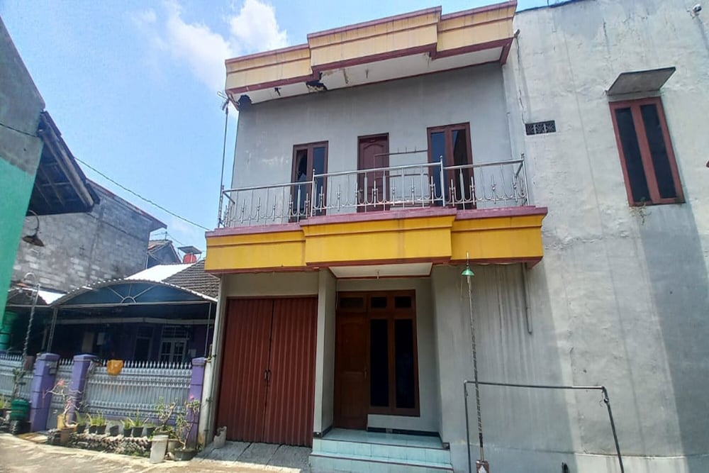 Hotel O 45 Guest House — hotel in Sragen